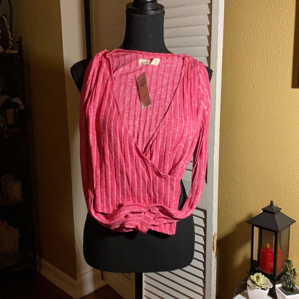 ••SOLD•••Cute just in time for summer light weight shirt.